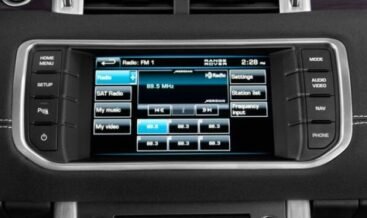 Radio frequency adjustment (for USA
vehicles)