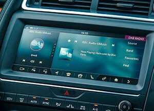 Radio frequency adjustment (for USA
  vehicles)